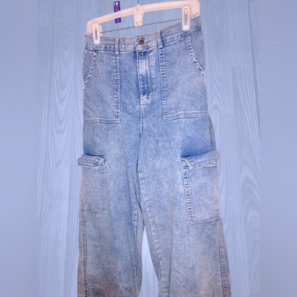 BLASHE Women’s Wide Leg Cargo Jeans - Picture 3 of 8